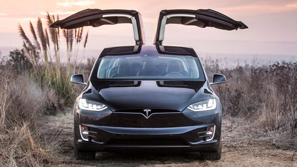 भारत में चीन से आयात नहीं होंगी Tesla की कारें, परिवहन मंत्री Nitin Gadkari ने साफ तौर पर दी हिदायत