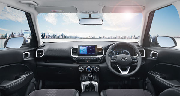 कभी भी लॉन्च हो सकती है 2022 Hyundai Venue Facelift, वेबसाइट से हट गए कई वेरिएंट्स