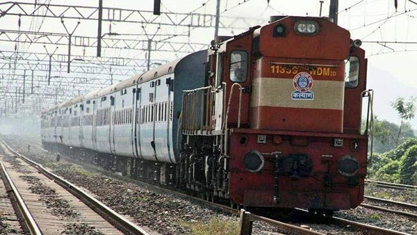 ट्रेन ड्राइवर बजाता है 11 प्रकार के हाॅर्न, क्या आप जानते हैं इनका मतलब?