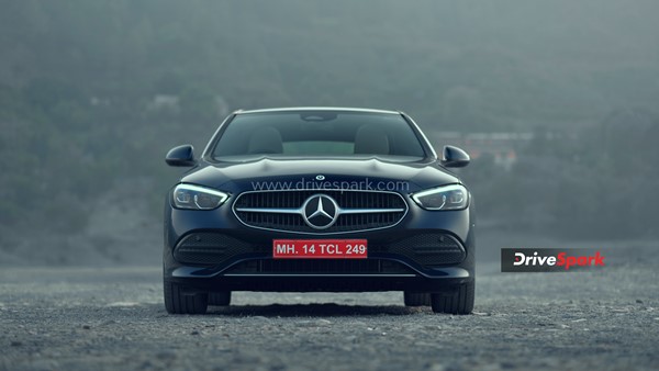 2022 मर्सिडीज-बेंज सी-क्लास रिव्यू: क्या लग्जरी सेडान सेगमेंट में नई सी-क्लास दिखा पाएगी अपना कमाल, जानें