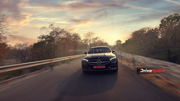 2022 मर्सिडीज-बेंज सी-क्लास रिव्यू: क्या लग्जरी सेडान सेगमेंट में नई सी-क्लास दिखा पाएगी अपना कमाल, जानें