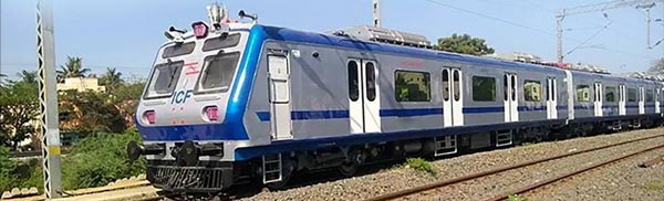 ट्रेन में क्यों होते हैं नीले, लाल और हरे रंग के डिब्बे? हर रंग का होता है अलग मतलब