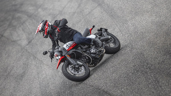 Ducati Scrambler Urban Motard भारतीय बाजार में हुई लॉन्च, जानें क्या है कीमत और फीचर्स
