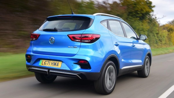 MG Motor ने जयपुर में लगाया पहला कम्यूनिटी ईवी चार्जर, 1,000 चार्जर लगाने की है योजना