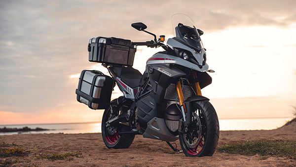 Nexon EV से भी ज्यादा रेंज है इस इलेक्ट्रिक मोटरसाइकिल की, जानें फुल चार्ज पर कितना चलती है