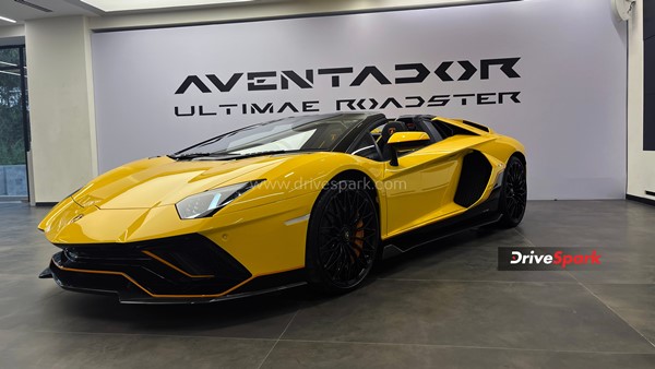 Lamborghini Aventador Ultimae की पहली यूनिट भारतीय ग्राहक को हुई डिलीवर, जाने क्या है खास
