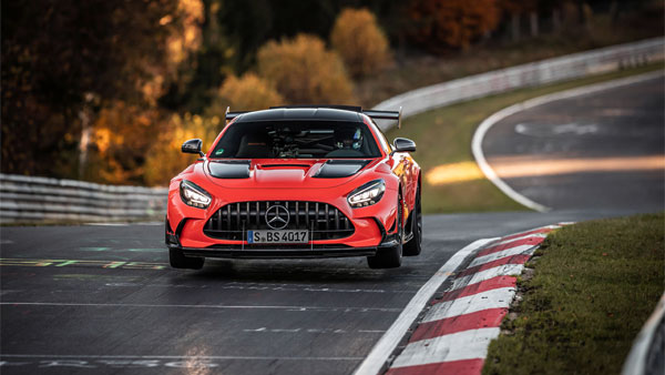 नई Mercedes-AMG GT ब्लैक सीरीज हुई लाॅन्च, कीमत 5.50 करोड़ रुपये से शुरू