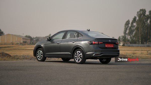 Volkswagen Virtus भारतीय बाजार में हो गई लॉन्च, जानें क्या है कीमत और क्या हैं फीचर्स