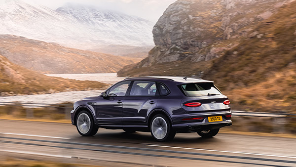 अंबानी परिवार के गैरेज में शामिल हुई एक नई Bentley Bentayga फेसलिफ्ट, जानें क्या है इसकी कीमत