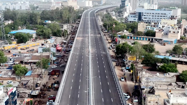 दिल्ली से मुंबई के बीच बनेगा इलेक्ट्रिक हाईवे, नितिन गडकरी ने दी जानकारी