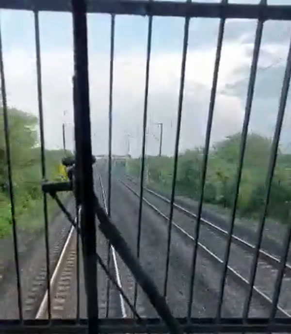 180 किमी/घंटा की रफ्तार पर टेस्ट हुआ AC डबल डेकर कोच, रेलवे ने जारी किया टेस्टिंग का वीडियो