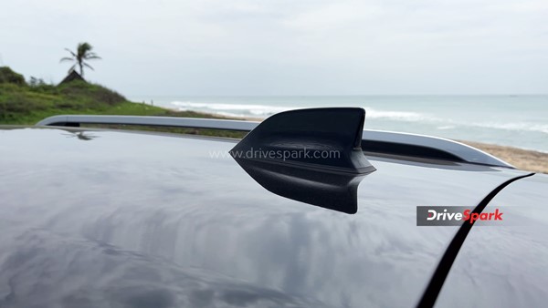 नई Maruti Suzuki Brezza में क्या मिला है नया, क्या हुई पहले से बेहतर या निकली फिसड्डी, पढ़ें रिव्यू