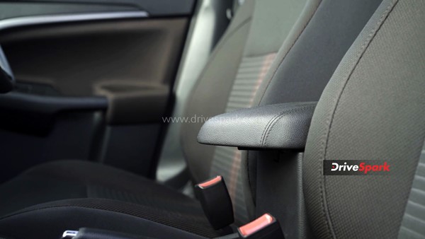 नई Maruti Suzuki Brezza में क्या मिला है नया, क्या हुई पहले से बेहतर या निकली फिसड्डी, पढ़ें रिव्यू