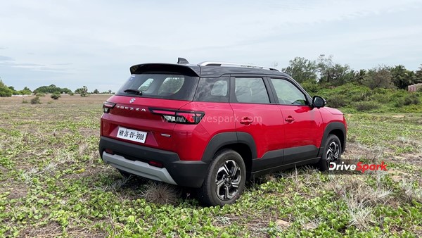 नई Maruti Suzuki Brezza में क्या मिला है नया, क्या हुई पहले से बेहतर या निकली फिसड्डी, पढ़ें रिव्यू