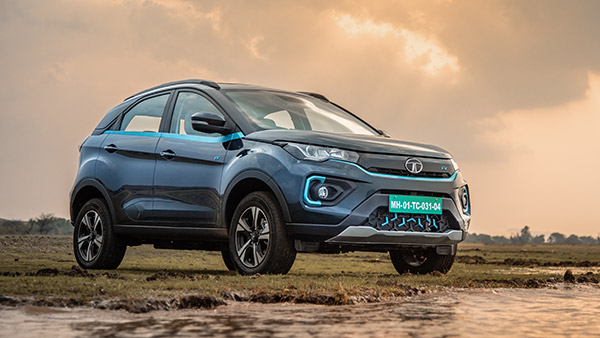 Tata Nexon EV हो गई अब और भी मंहगी, कंपनी ने की 60,000 रुपये तक की बढ़ोत्तरी