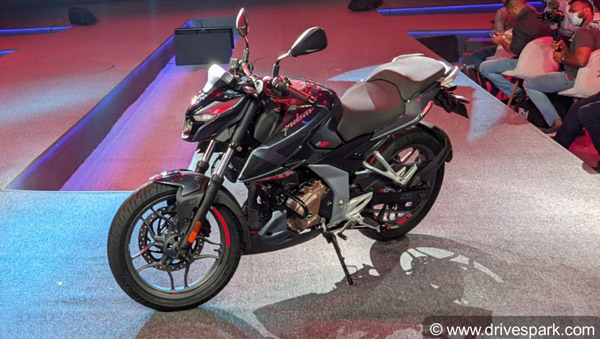 जुलाई 2022 में बजाज की दोपहिया वाहनों की बिक्री घटी, कमर्शियल वाहनों का निर्यात भी हुआ कम