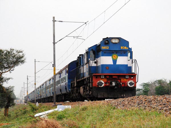 भारतीय रेल ने लाॅन्च किया “मिशन रफ्तार”, 25 किमी/घंटा बढ़ेगी ट्रेनों की स्पीड