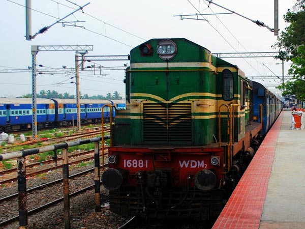 भारतीय रेल ने लाॅन्च किया “मिशन रफ्तार”, 25 किमी/घंटा बढ़ेगी ट्रेनों की स्पीड