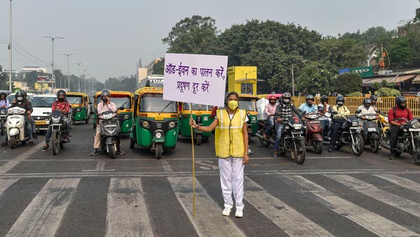 दिल्ली में बिना रोक-टोक के चल सकेंगे बीएस-4 डीजल ट्रक, केंद्र ने हटाया बैन