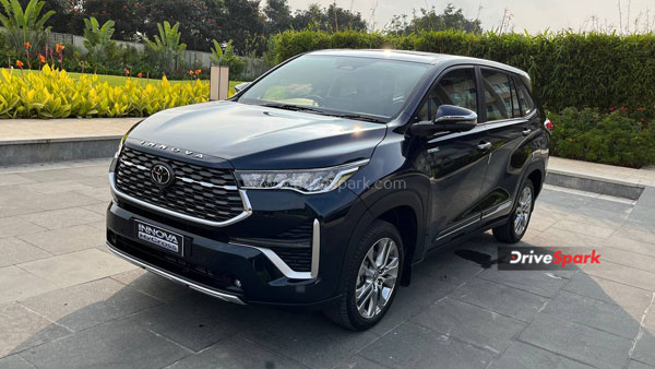 Toyota Innova Hycross Review: क्या दिखा पाएगी कमाल या हो जाएगी फेल? पढ़े रिव्यू